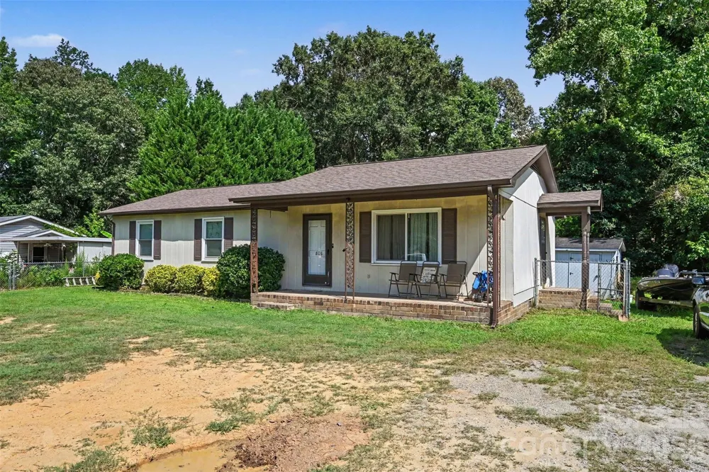 808 E Chestnut Street Stanley, NC 28164