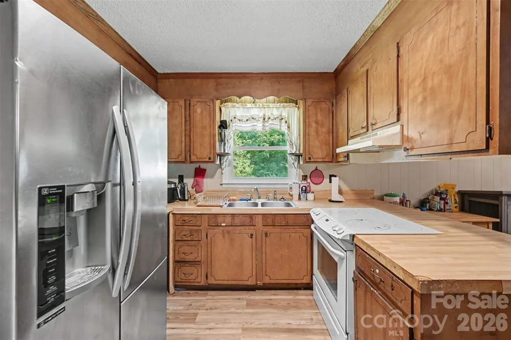 808 E Chestnut Street Stanley, NC 28164