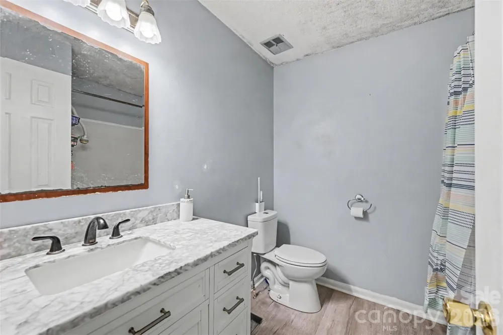 808 E Chestnut Street Stanley, NC 28164