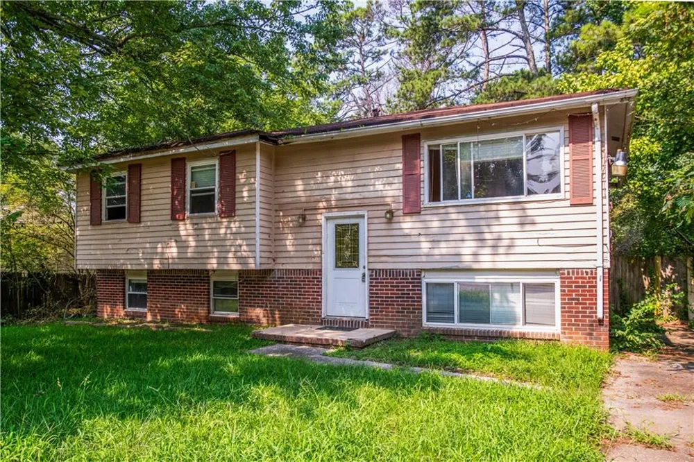 6281 Amherst Drive Riverdale, GA 30274