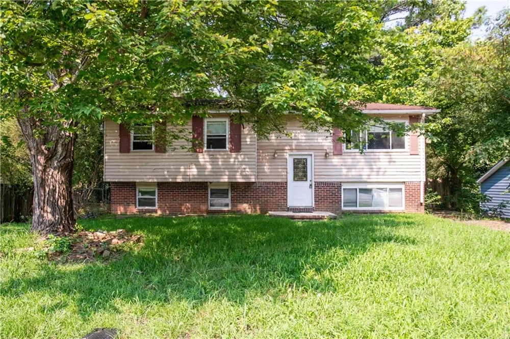 6281 Amherst Drive Riverdale, GA 30274