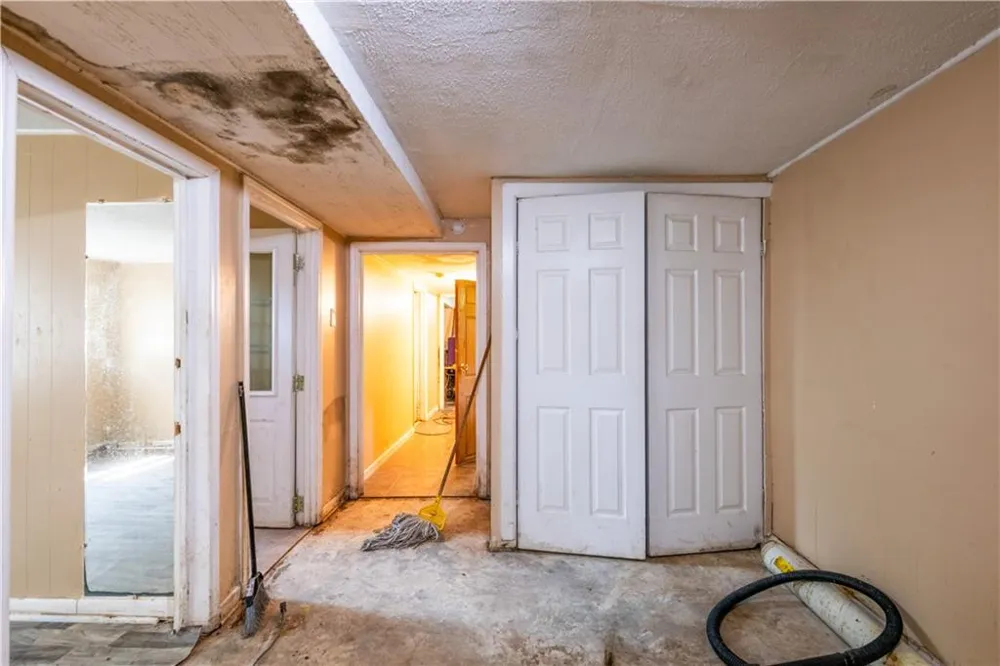 6281 Amherst Drive Riverdale, GA 30274