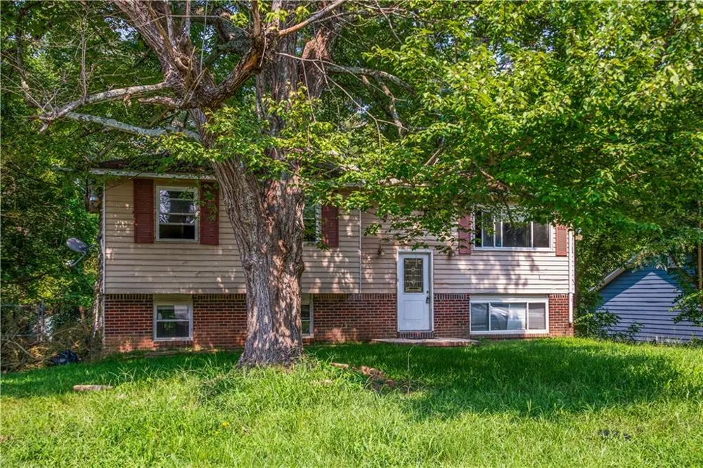 6281 Amherst Drive Riverdale, GA 30274