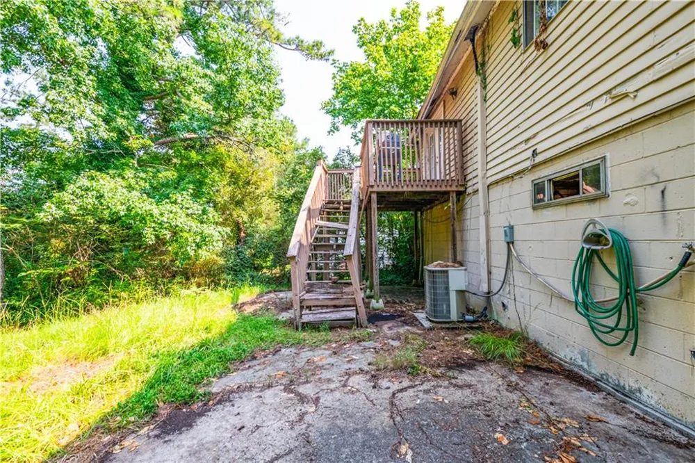 6281 Amherst Drive Riverdale, GA 30274
