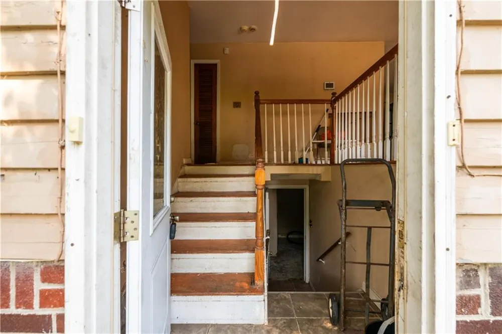 6281 Amherst Drive Riverdale, GA 30274