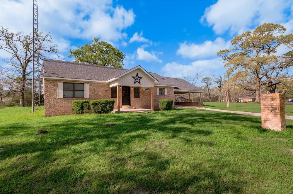 2155 W Us Highway 287 Groveton, TX 75845