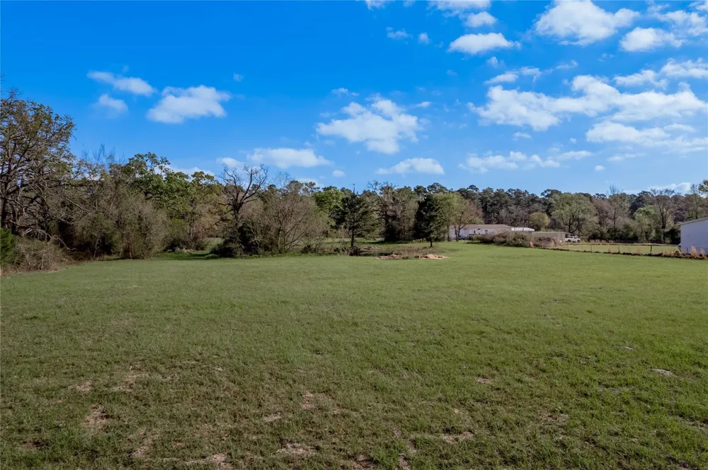 2155 W Us Highway 287 Groveton, TX 75845