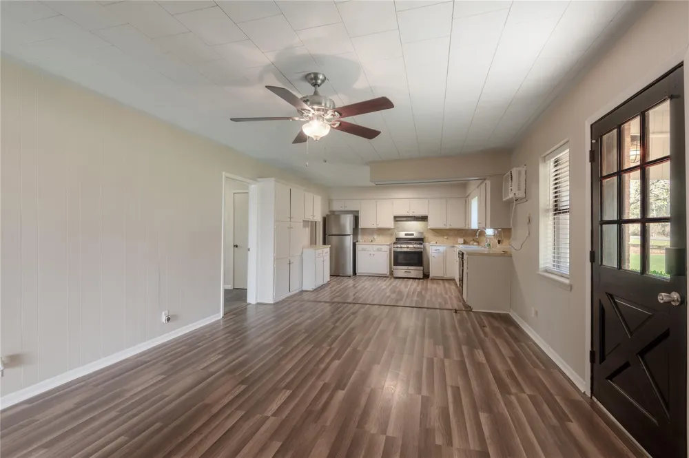 2155 W Us Highway 287 Groveton, TX 75845