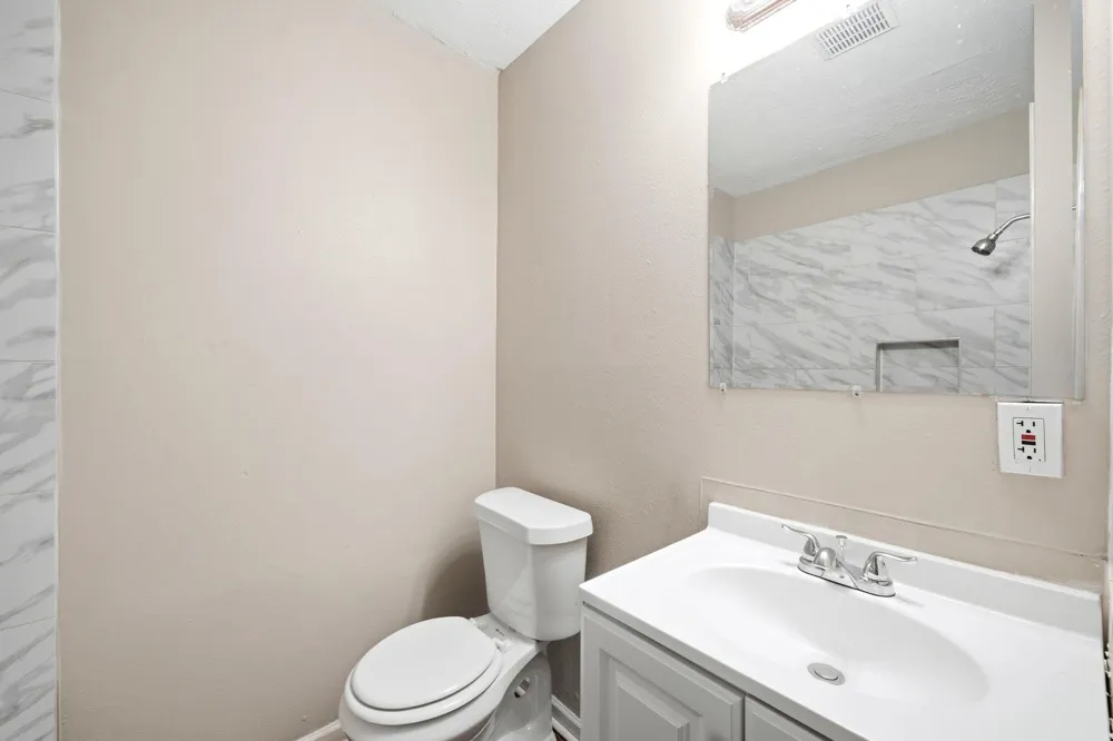 319 W 1st Street Crosby, TX 77532