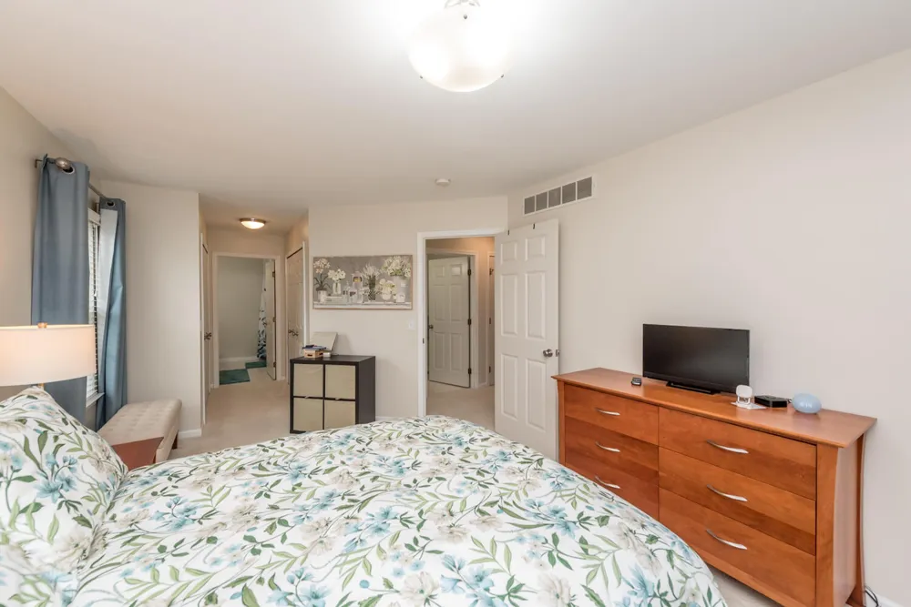 3618 Meadow View Drive Dexter, MI 48130