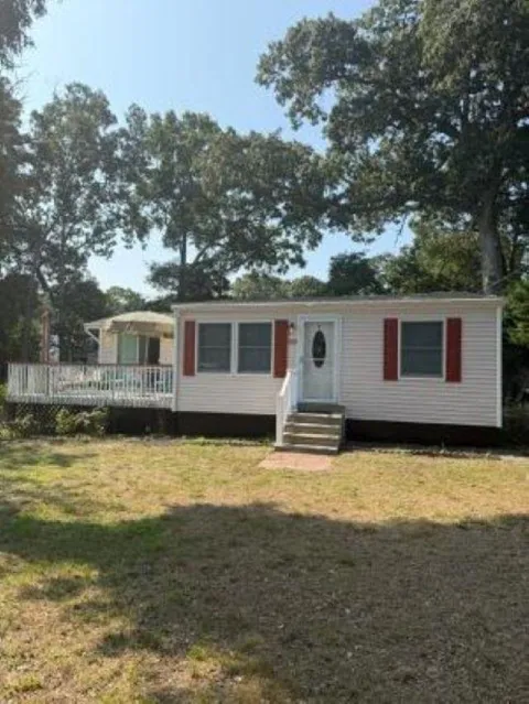 110 Pinewood Road