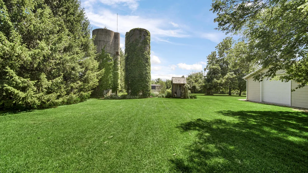 9505 W 137th Avenue Cedar Lake, IN 46303