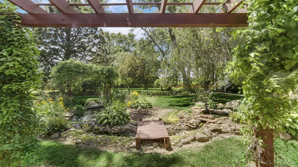 9505 W 137th Avenue Cedar Lake, IN 46303