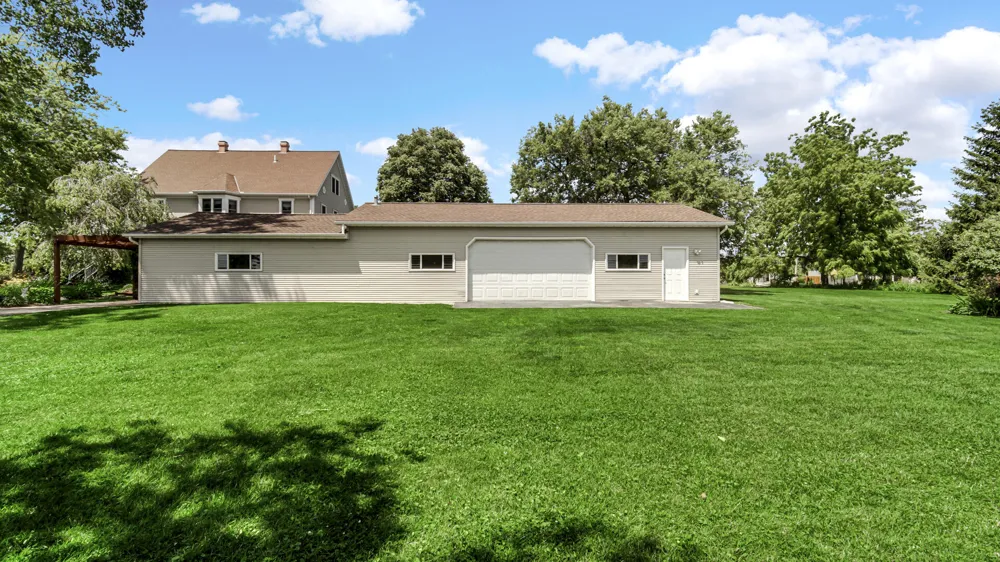 9505 W 137th Avenue Cedar Lake, IN 46303