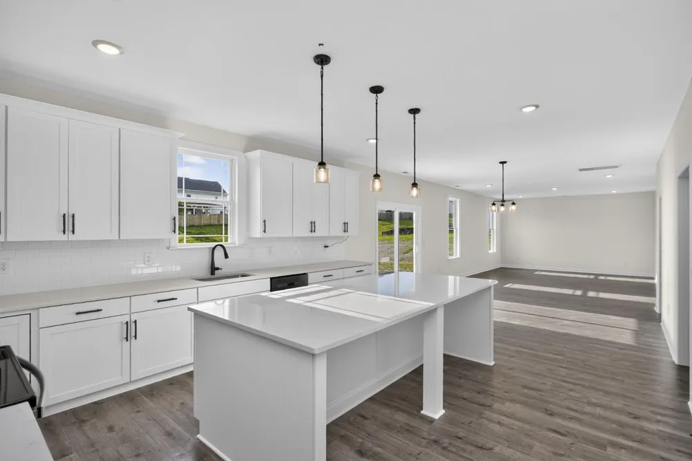 5018 Salient Dr Spring Hill, TN 37174