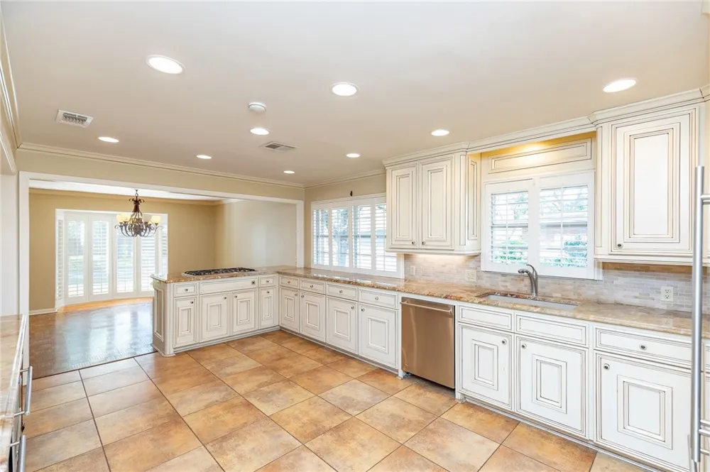 414 Barracuda Place Corpus Christi, TX 78411