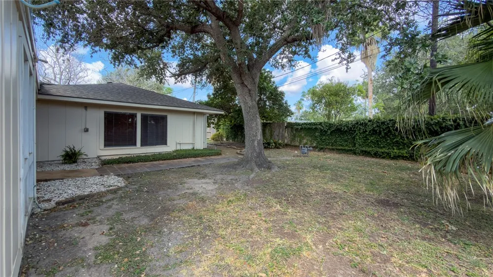 414 Barracuda Place Corpus Christi, TX 78411