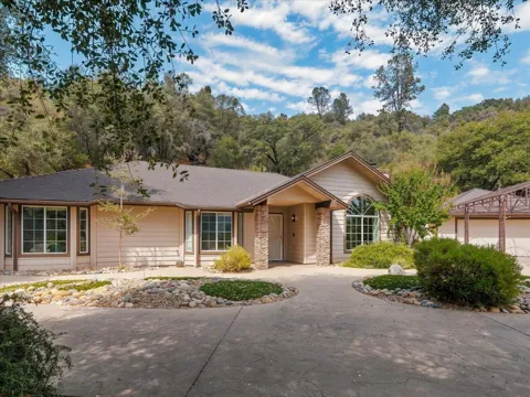 52171 Echo Valley View Court