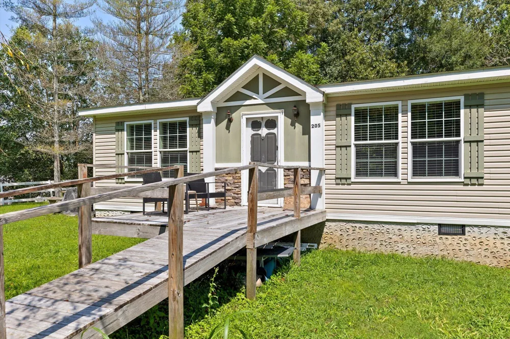 205 Ridge Road Whitwell, TN 37397