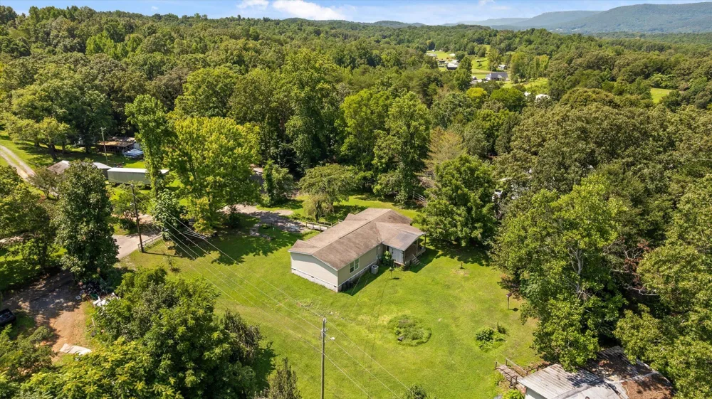 205 Ridge Road Whitwell, TN 37397
