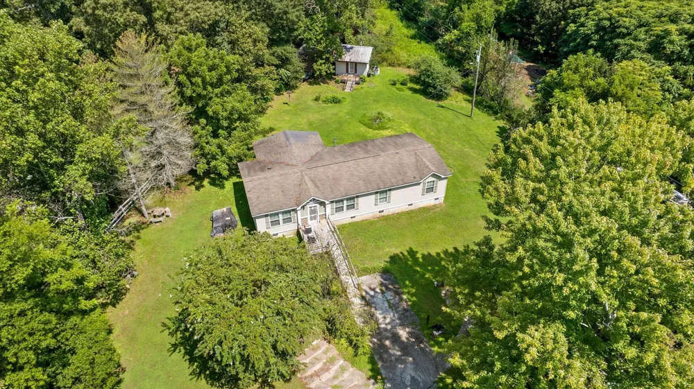 205 Ridge Road Whitwell, TN 37397