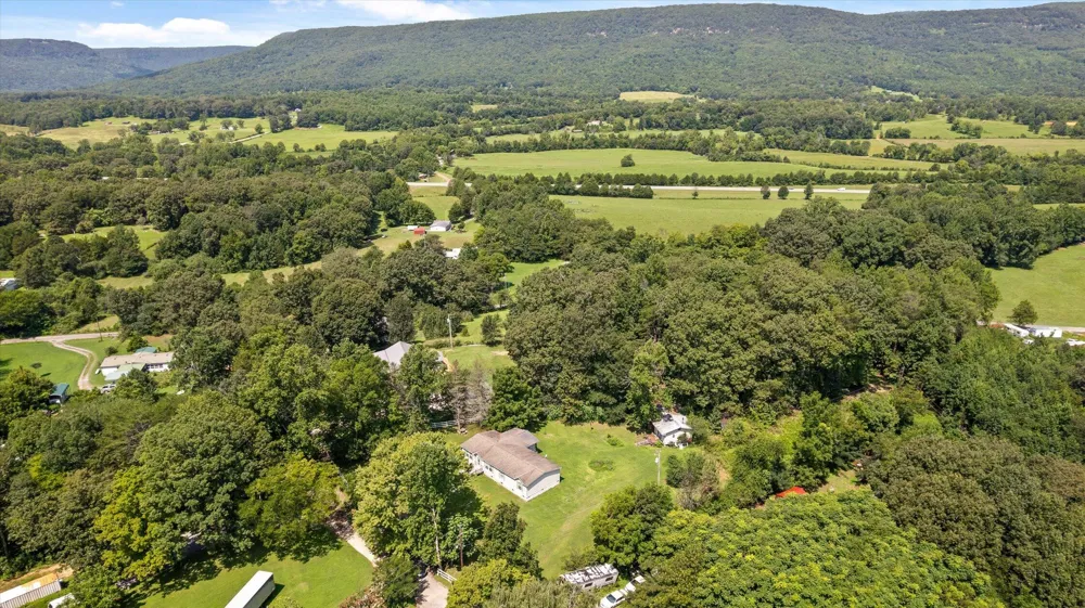 205 Ridge Road Whitwell, TN 37397