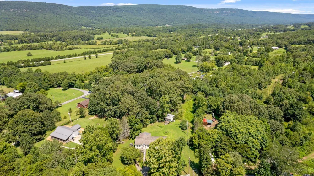 205 Ridge Road Whitwell, TN 37397