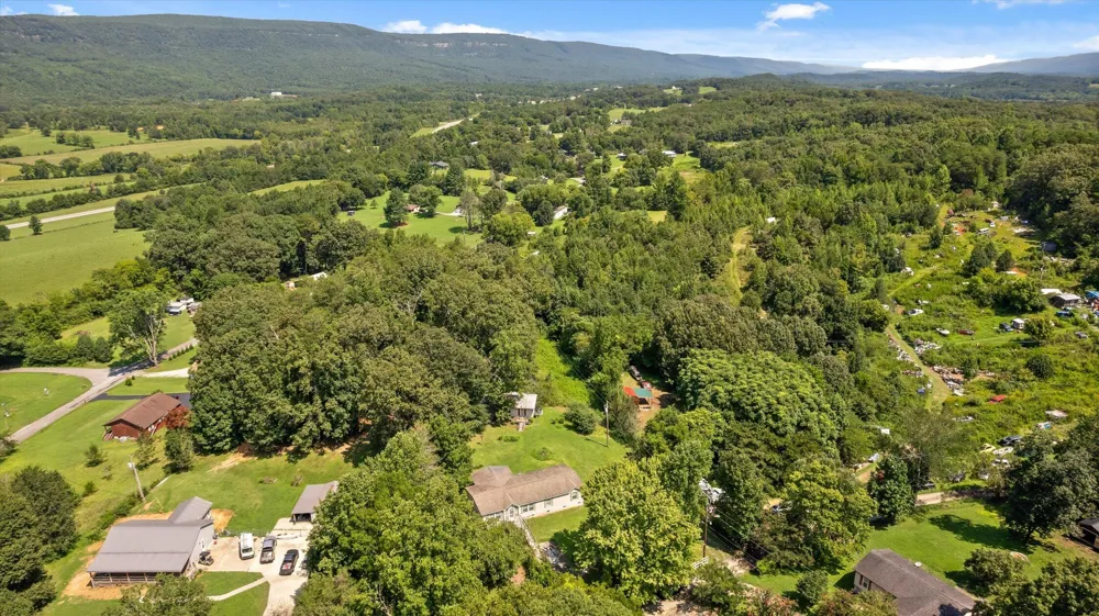 205 Ridge Road Whitwell, TN 37397