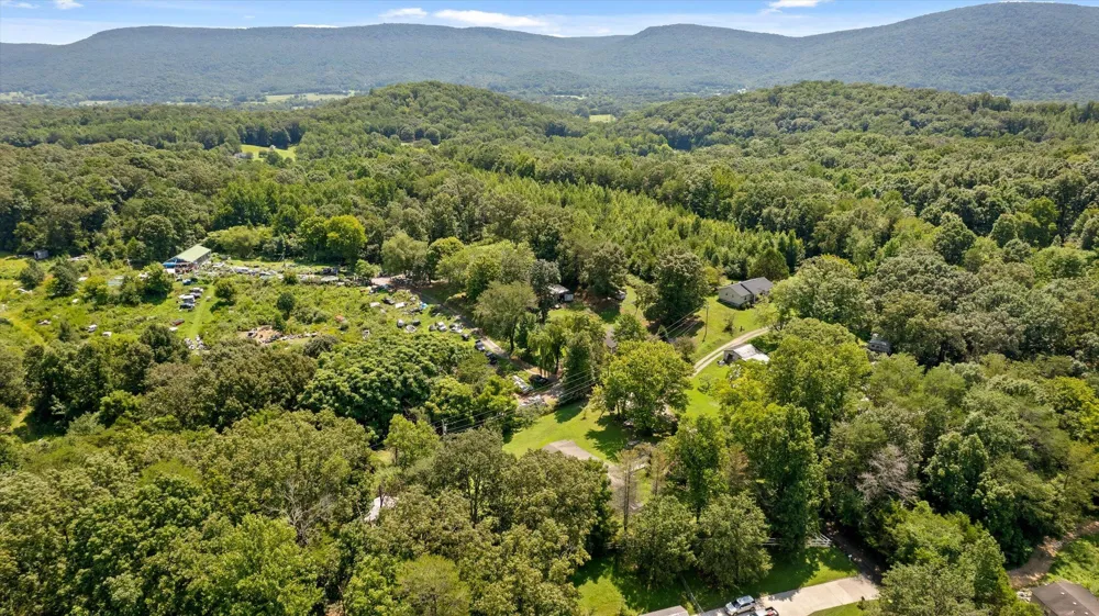 205 Ridge Road Whitwell, TN 37397