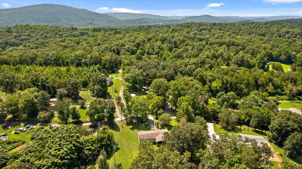 205 Ridge Road Whitwell, TN 37397
