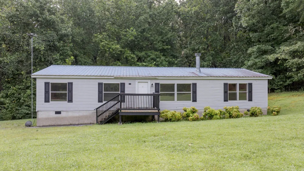 316 Len Mar Road Spring City, TN 37381