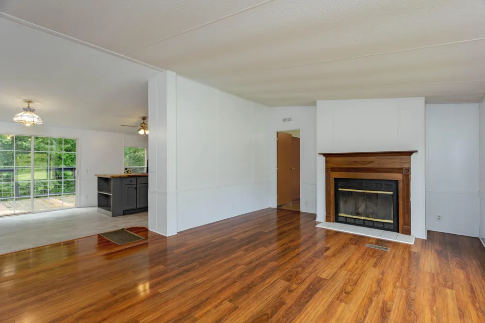 316 Len Mar Road Spring City, TN 37381