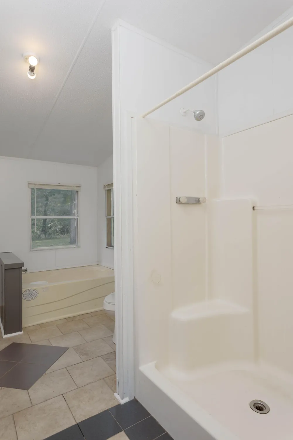 316 Len Mar Road Spring City, TN 37381