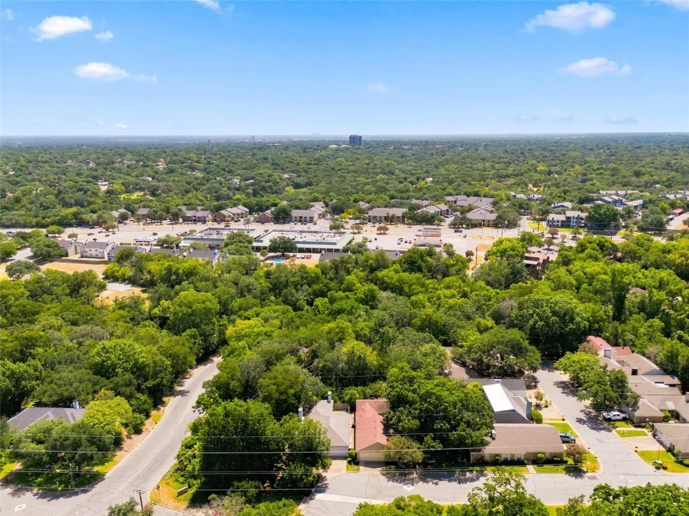 4701 Greenleaf Drive Waco, TX 76710