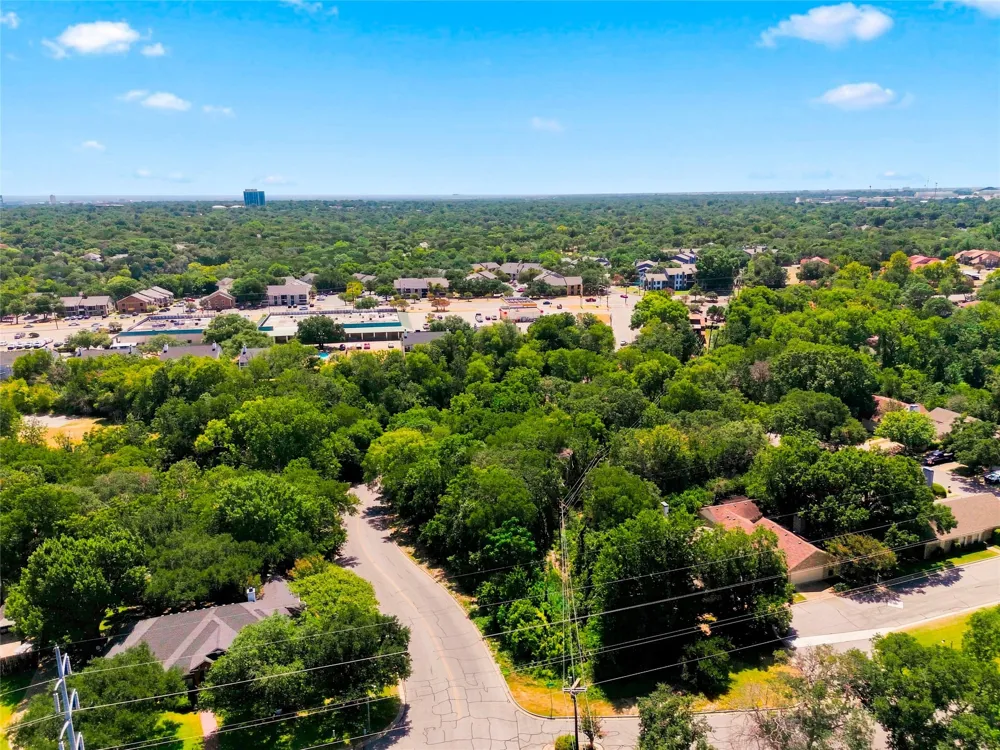 4701 Greenleaf Drive Waco, TX 76710