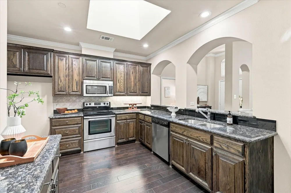 5702 Murray Farm Drive Fairview, TX 75069