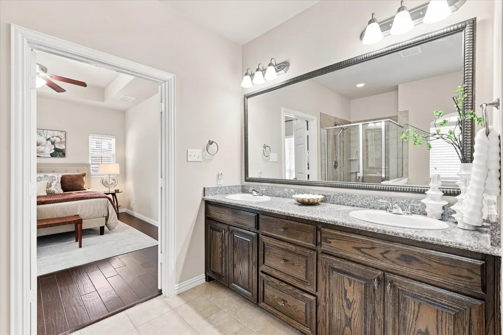 5702 Murray Farm Drive Fairview, TX 75069
