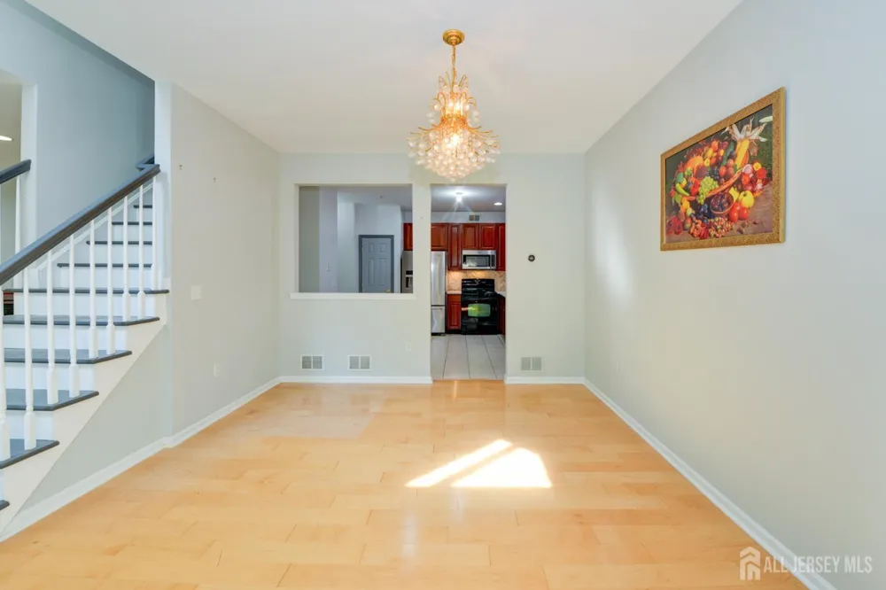 34 Forest Drive Piscataway, NJ 08844