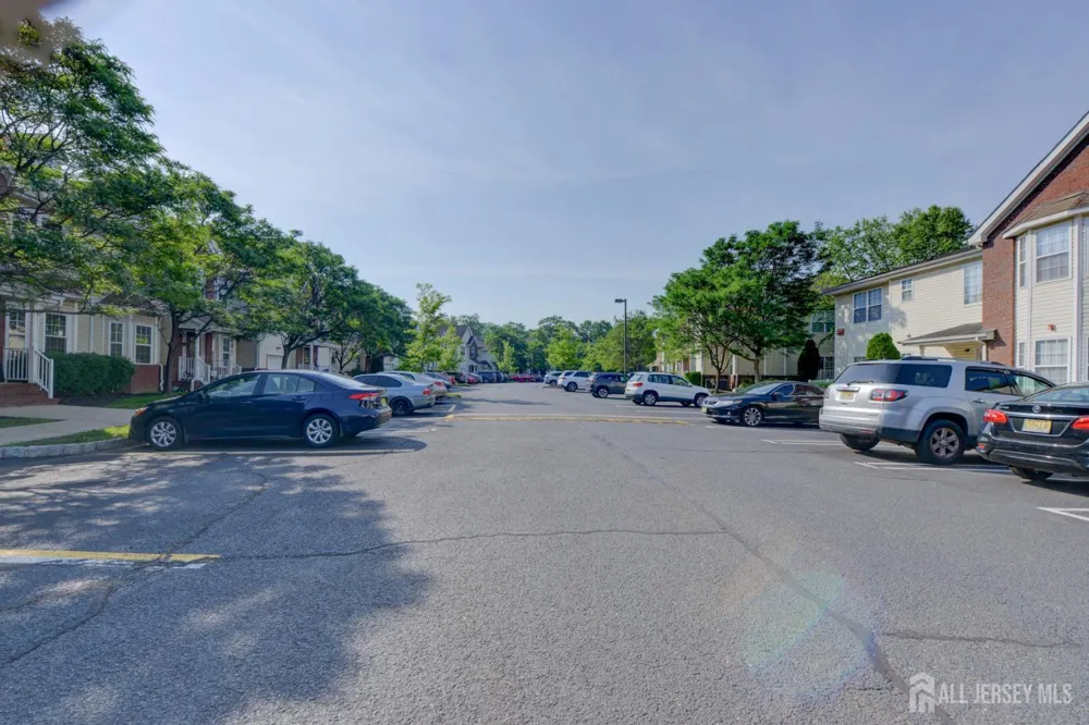 34 Forest Drive Piscataway, NJ 08844
