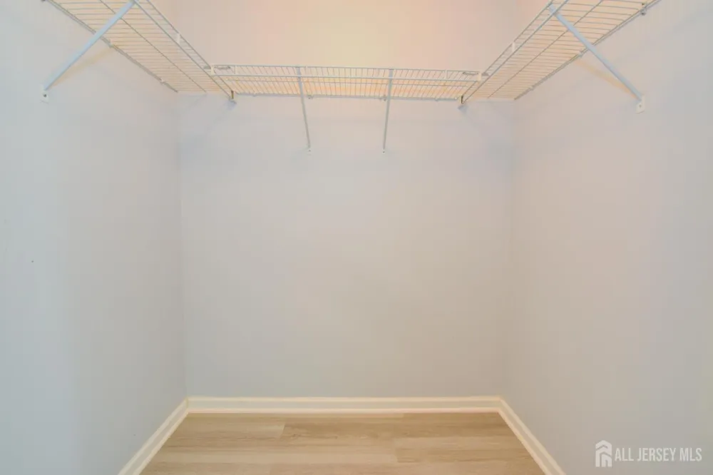 34 Forest Drive Piscataway, NJ 08844