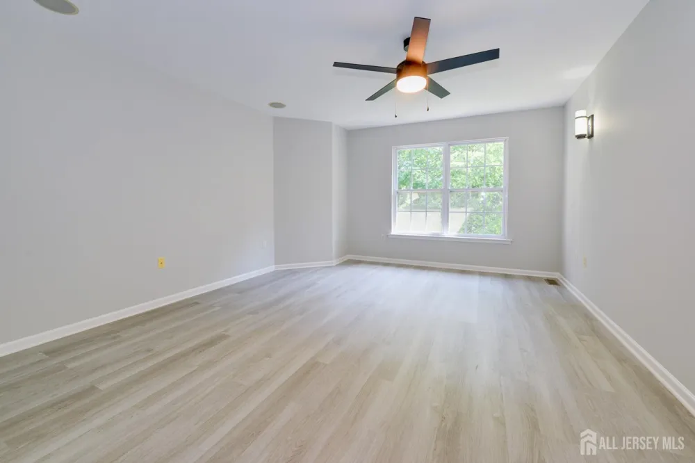 34 Forest Drive Piscataway, NJ 08844