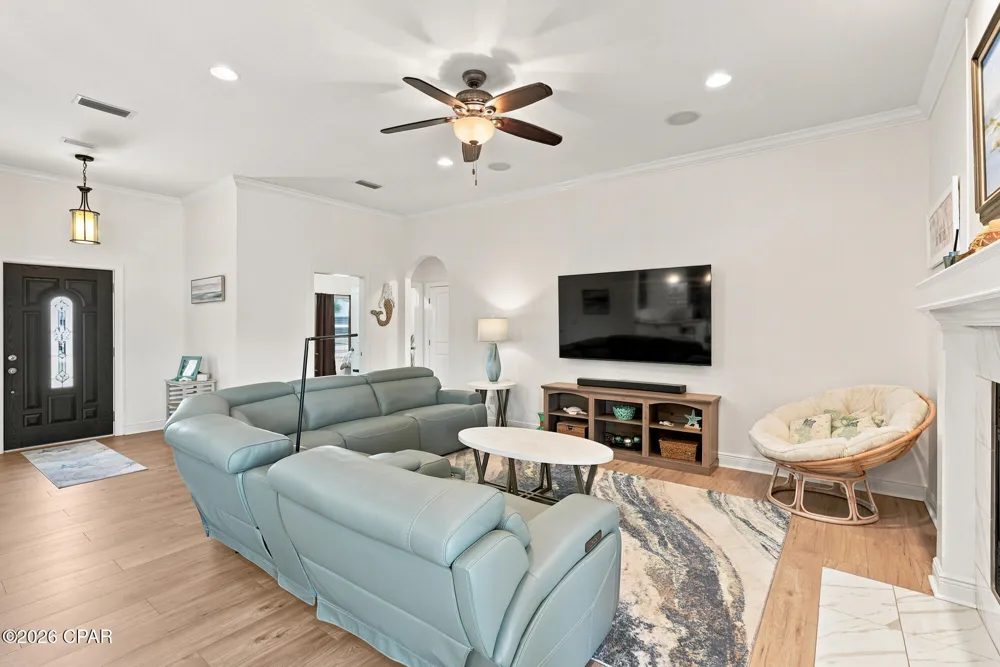 424 Hidden Island Drive Panama City, FL 32408