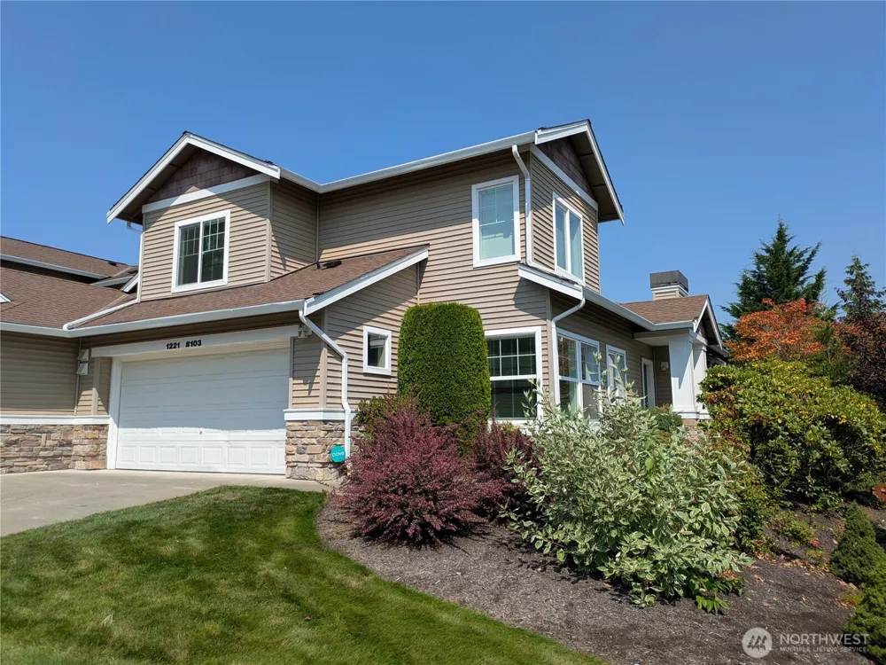 1221 65th Street SE #103 Auburn, WA 98092