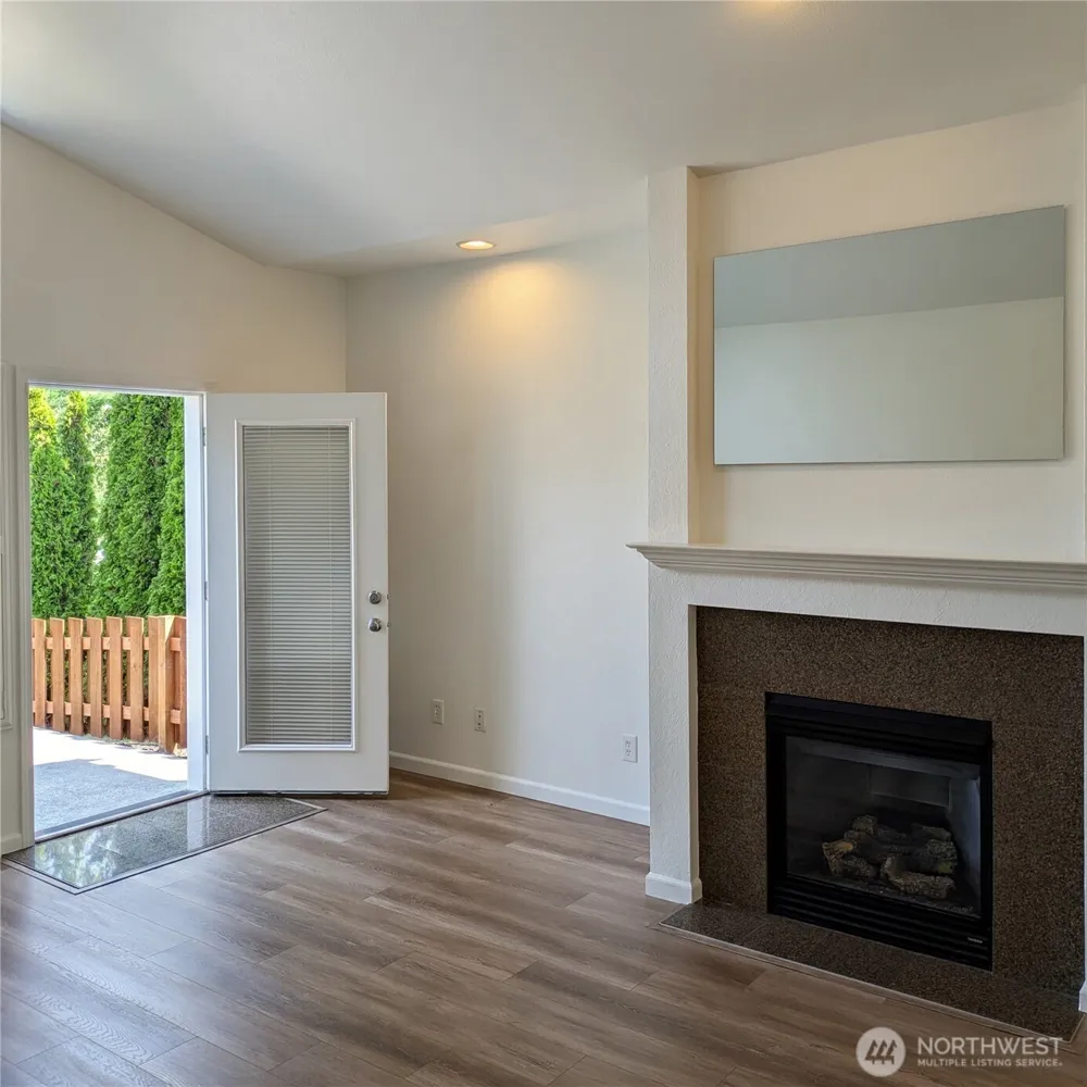 1221 65th Street SE #103 Auburn, WA 98092