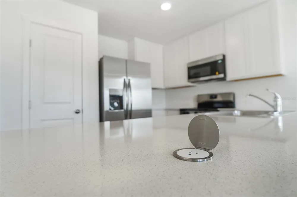 931 PHOENIX STREET Davenport, FL 33837
