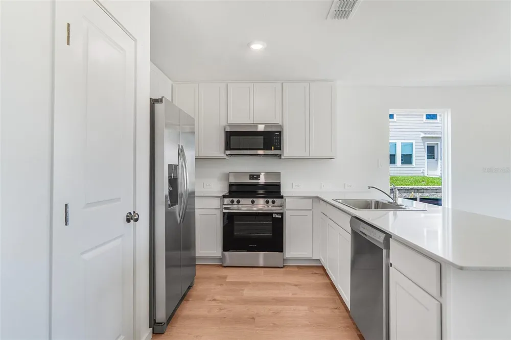 931 PHOENIX STREET Davenport, FL 33837