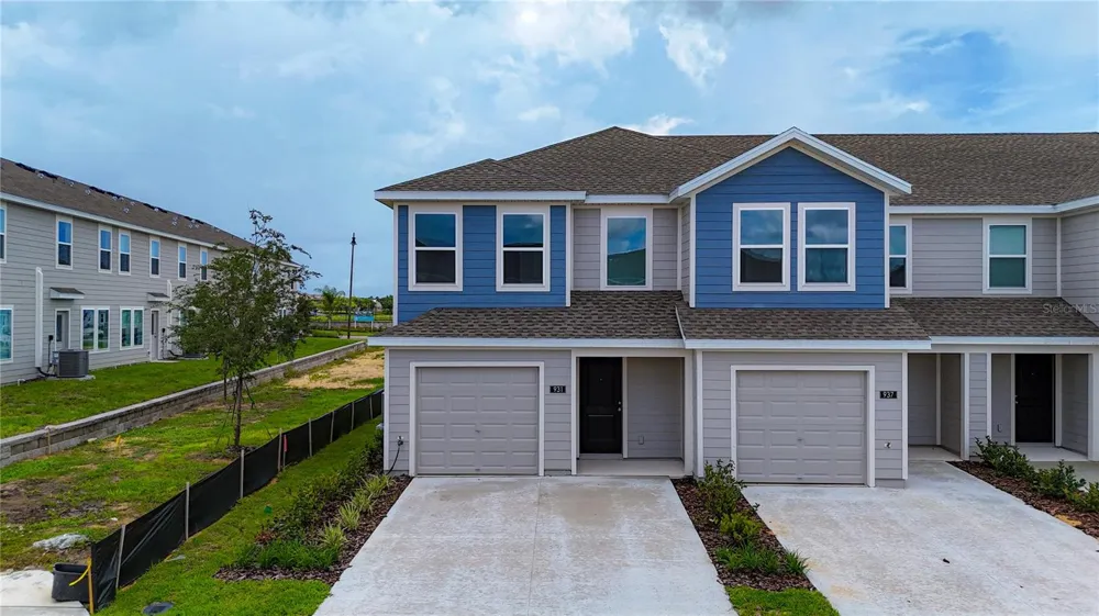 931 PHOENIX STREET Davenport, FL 33837