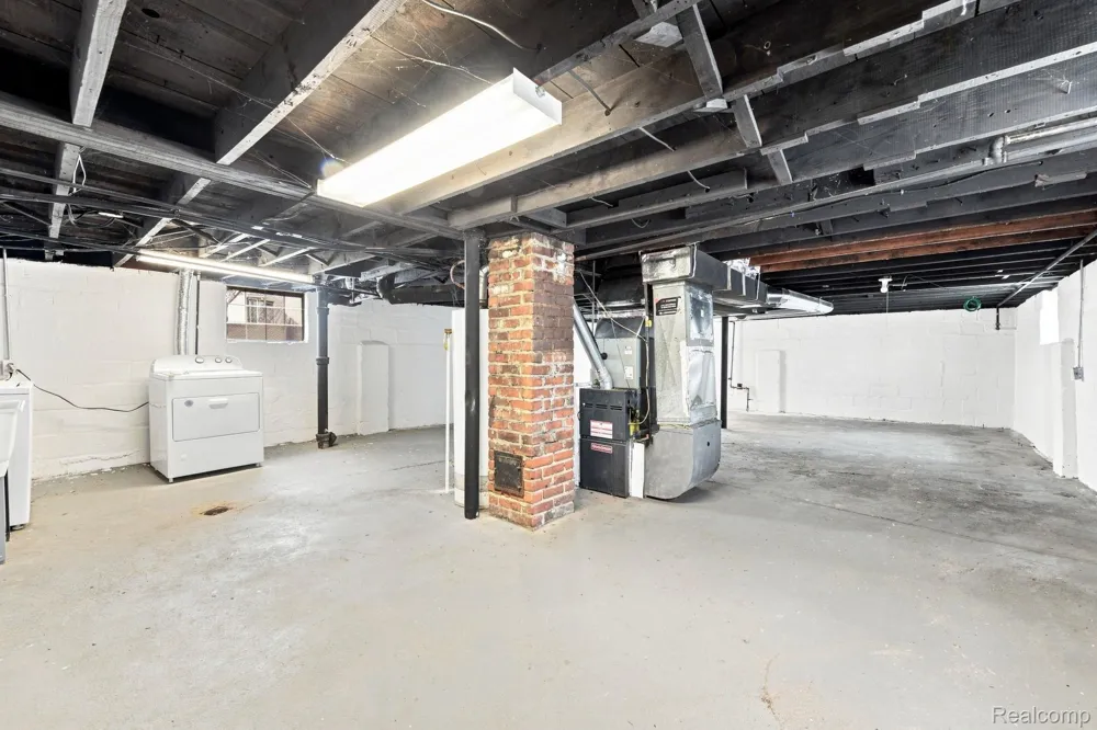 1350 Spencer Street Ferndale City, MI 48220