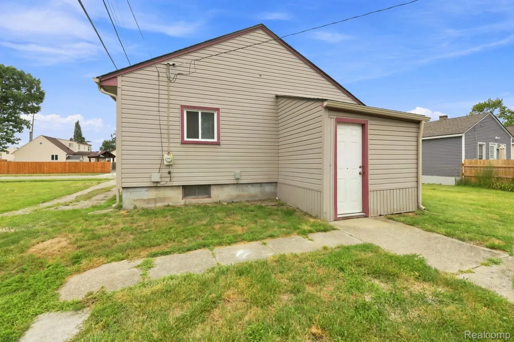 1350 Spencer Street Ferndale City, MI 48220