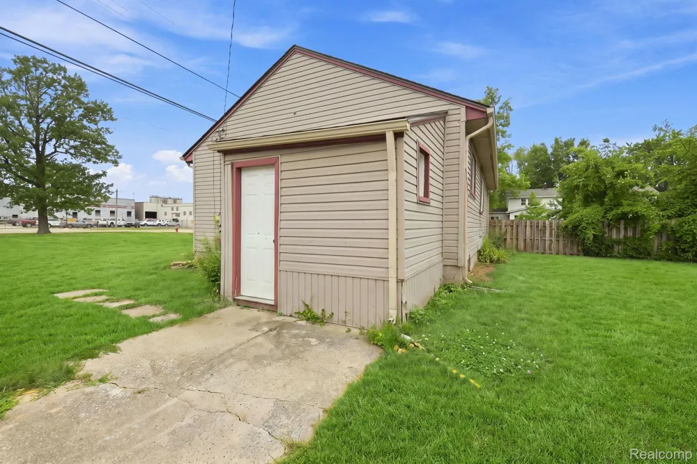 1350 Spencer Street Ferndale City, MI 48220